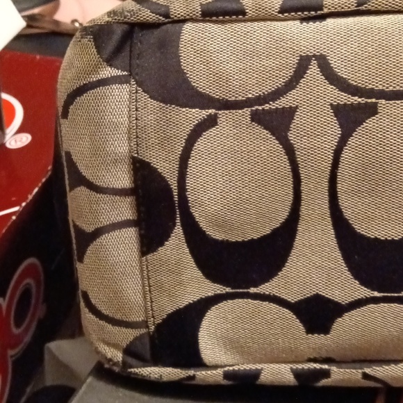 Overnight/diaper bag - Picture 4 of 12